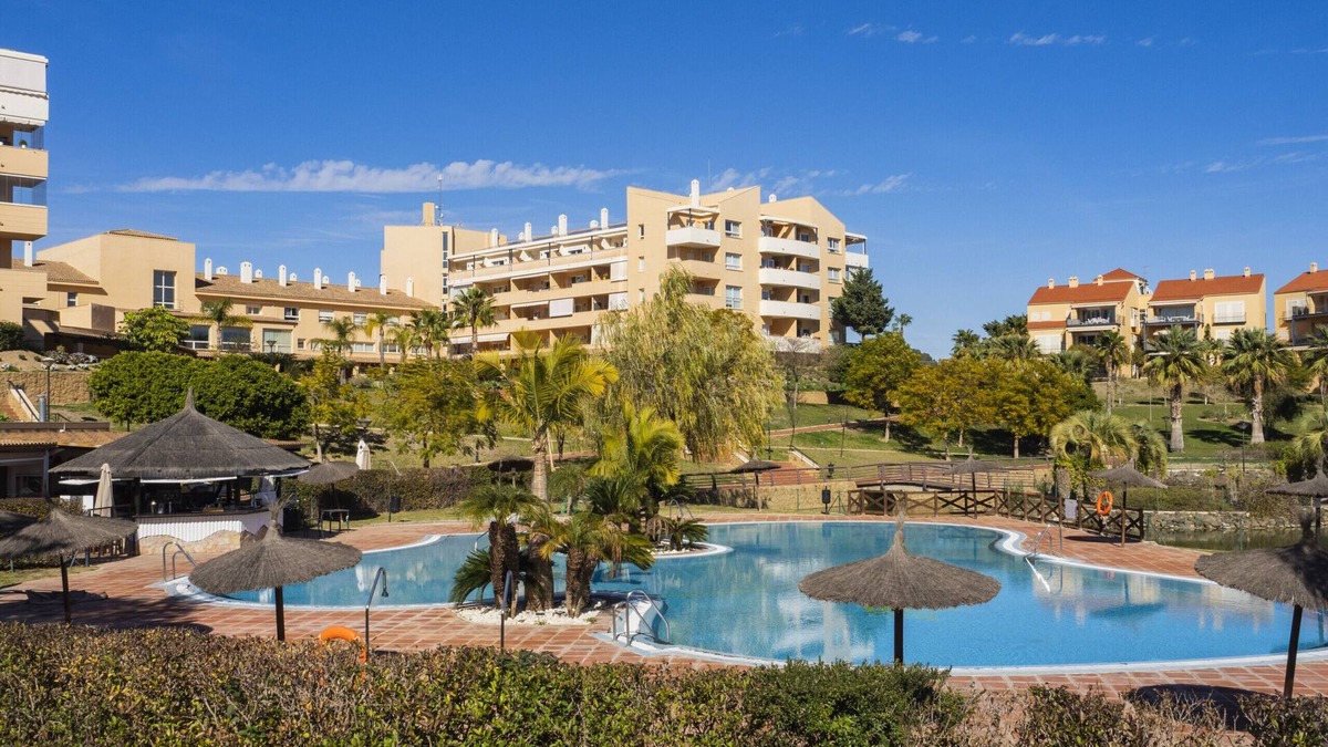 Alhaurin de la Torre Apartment | Cubo's Apartment Sol Andalusi/air conditioning/free wifi/communal pool