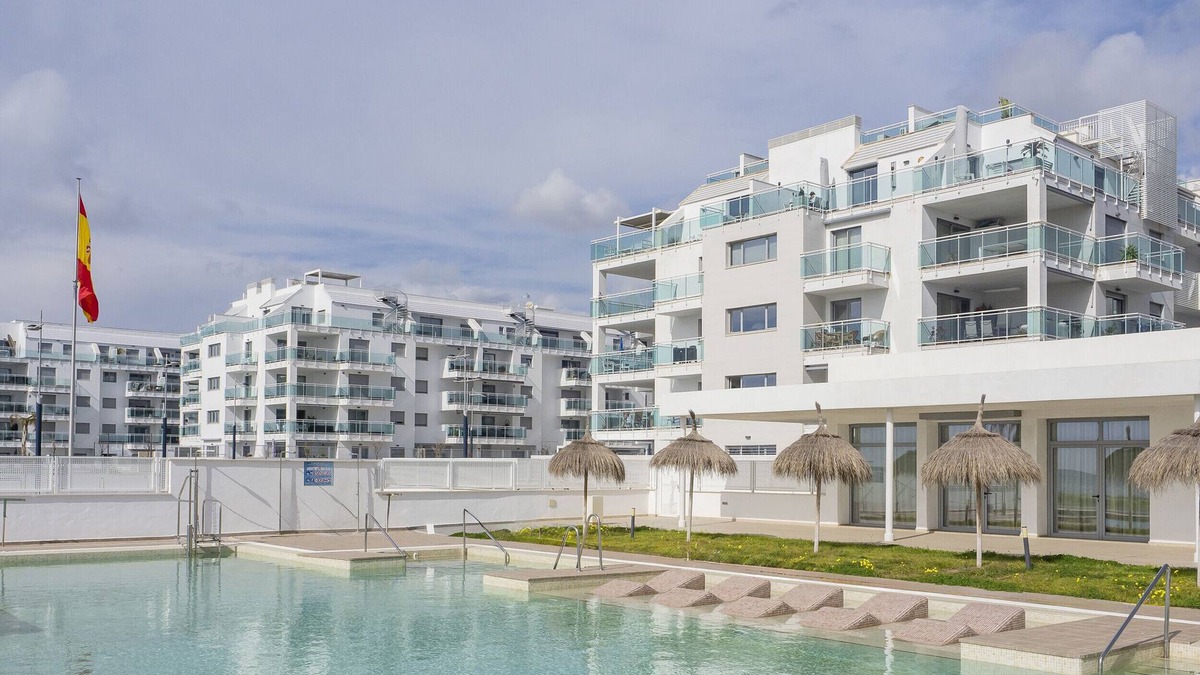 El Morche Apartment | Cubo's Maruchi's Duna Beach Torrox Apartment/beachfront/communal pool/air conditioning/free wifi