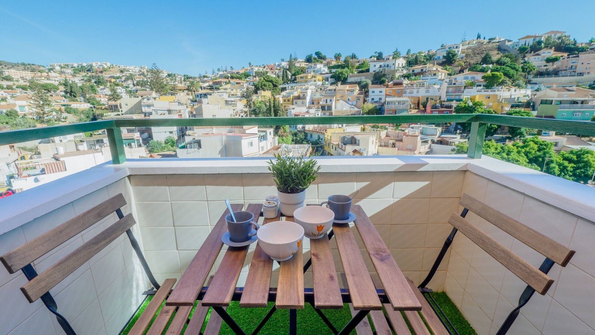 El Palo Apartment | Cubo's Miraflores del Palo Urban/free wifi/parking included