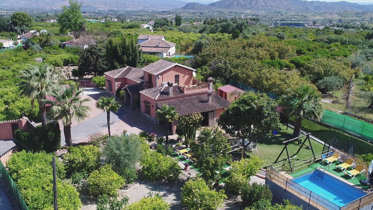 Alhaurin el Grande Villa | Cubo's Villa Family/Air conditioning/Wifi/private pool/children's area