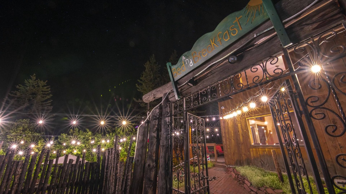 Cuchara Bed & Breakfast | Cucharas River B&B
