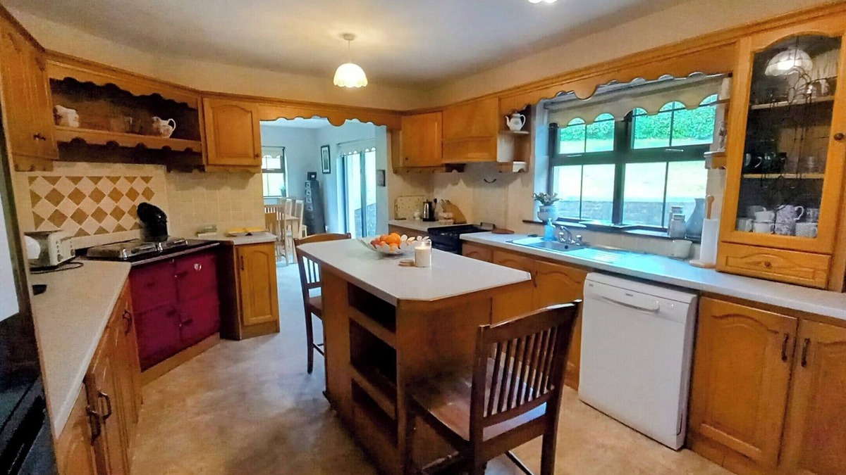 Glengarriff House | Cuckoo Tree House, Glengarriff, Beara Peninsula