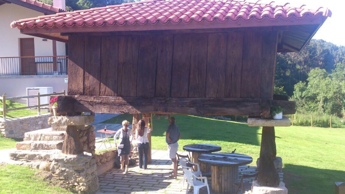 Illas Apartment | Cuélebre loft located in the middle of nature, connected and in the center of Asturias