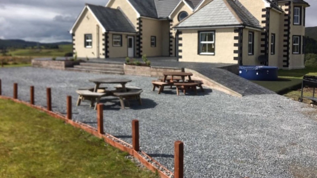 Saint John's Town of Dalry House | Cumnock Knowes Holiday retreat