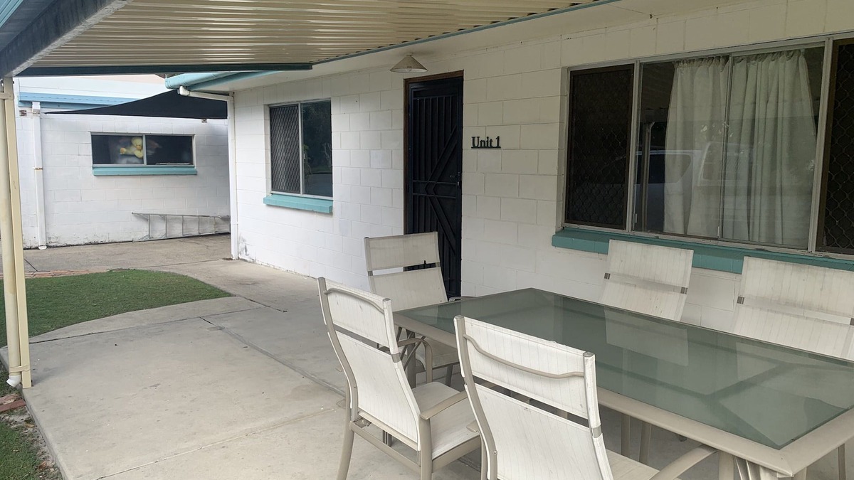 Currimundi House | Currimundi Bare Foot Beach House