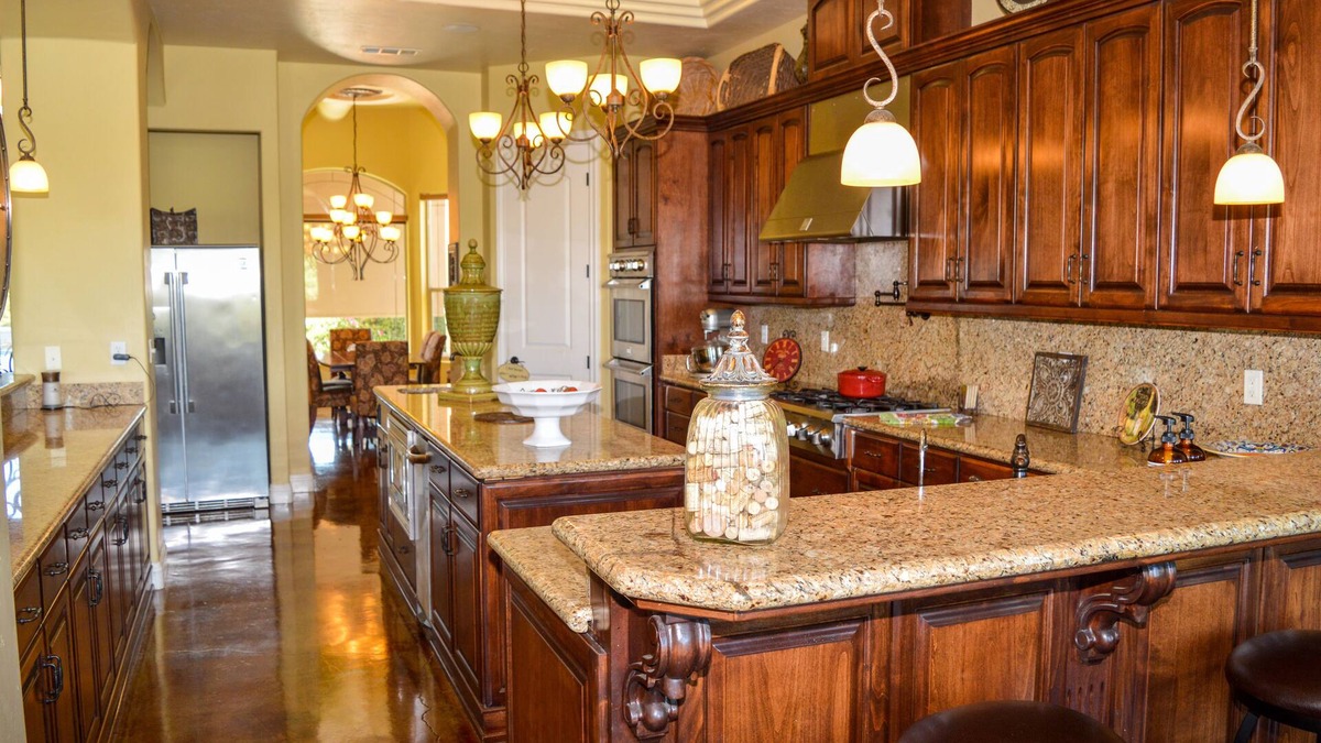 Hanford House | Custom country