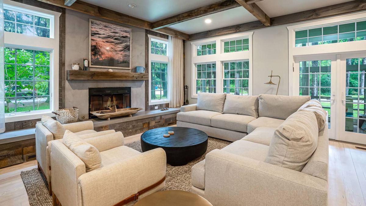 Union Pier House | Custom-design luxury home with lovely patio, firepit - walk to beaches