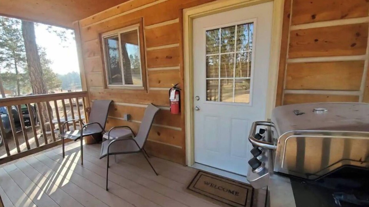 Custer Cabin | Cute Camping Cabin in Custer