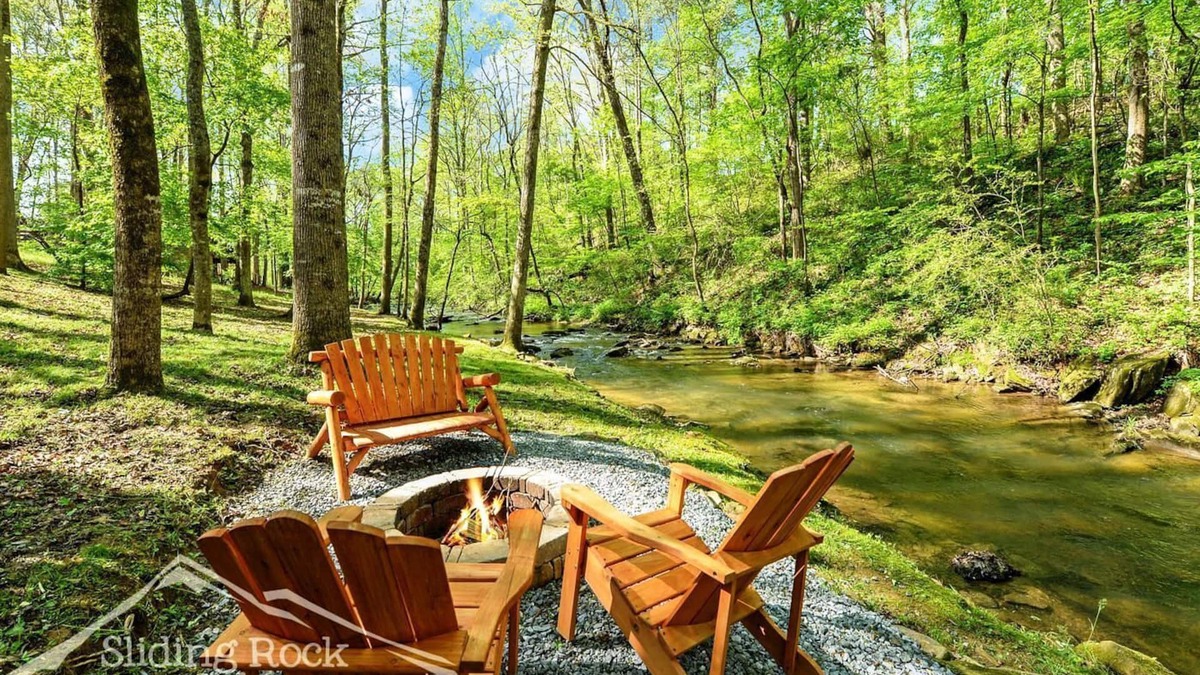 Ellijay Cabin | Cute Creekfront, rustic, hot tub, pet friendly-fenced yard, screened porch