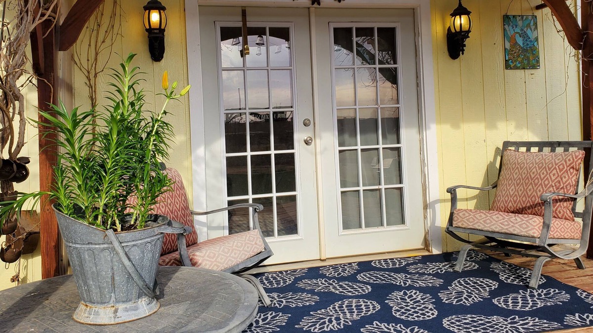 Midland Apartment | Cute Little Casita