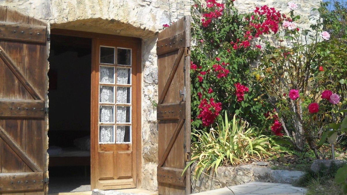 Roquetaillade Apartment | Cute mezzanine apartment, NEW heated saltwater pool, 6 ac beautiful grounds