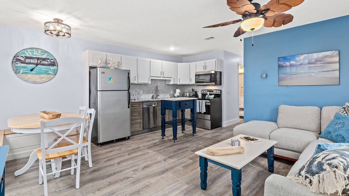 Bahama Beach House | Cute Newly Remodeled! 500 feet to Beach!