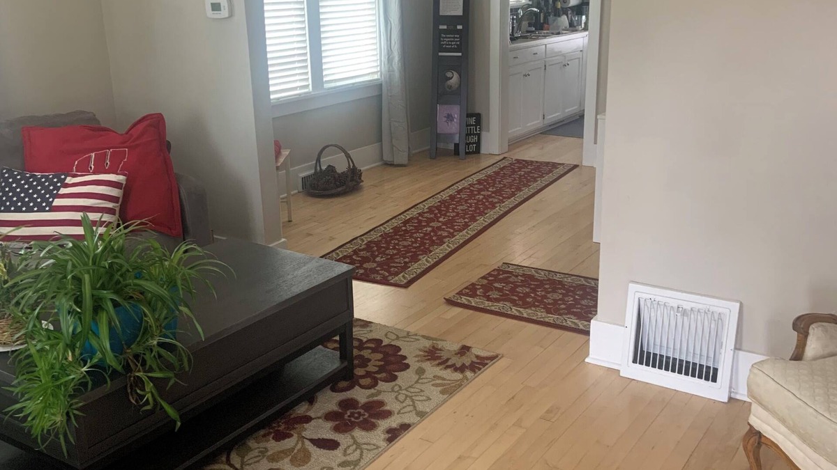 Sheboygan House | Cute Quiet Neighborhood Hideway