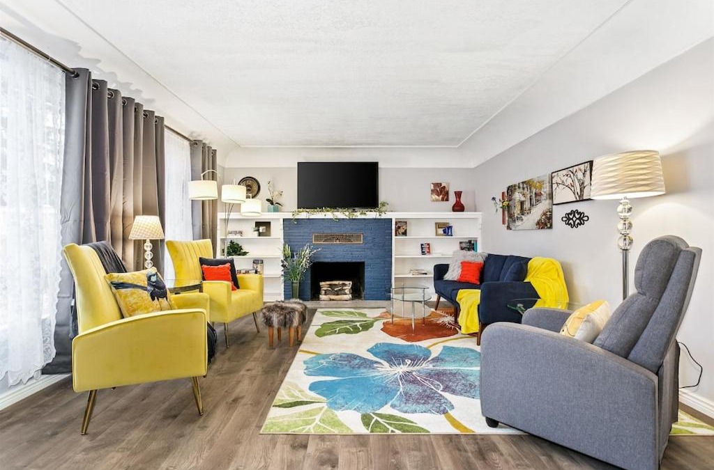 Winstead Park House | CUTE Remodeled Midcentury Cottage on Boise Bench
