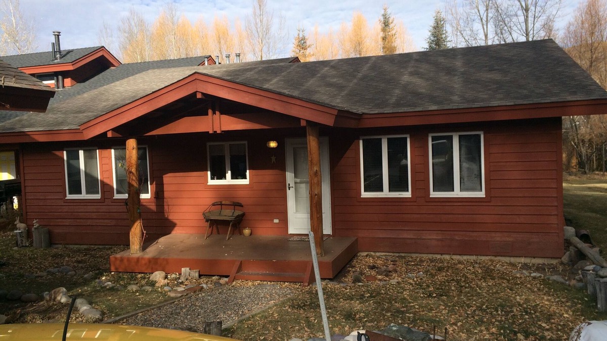 Melody Ranch House | Cute Townhouse 20 minutes from JHMR