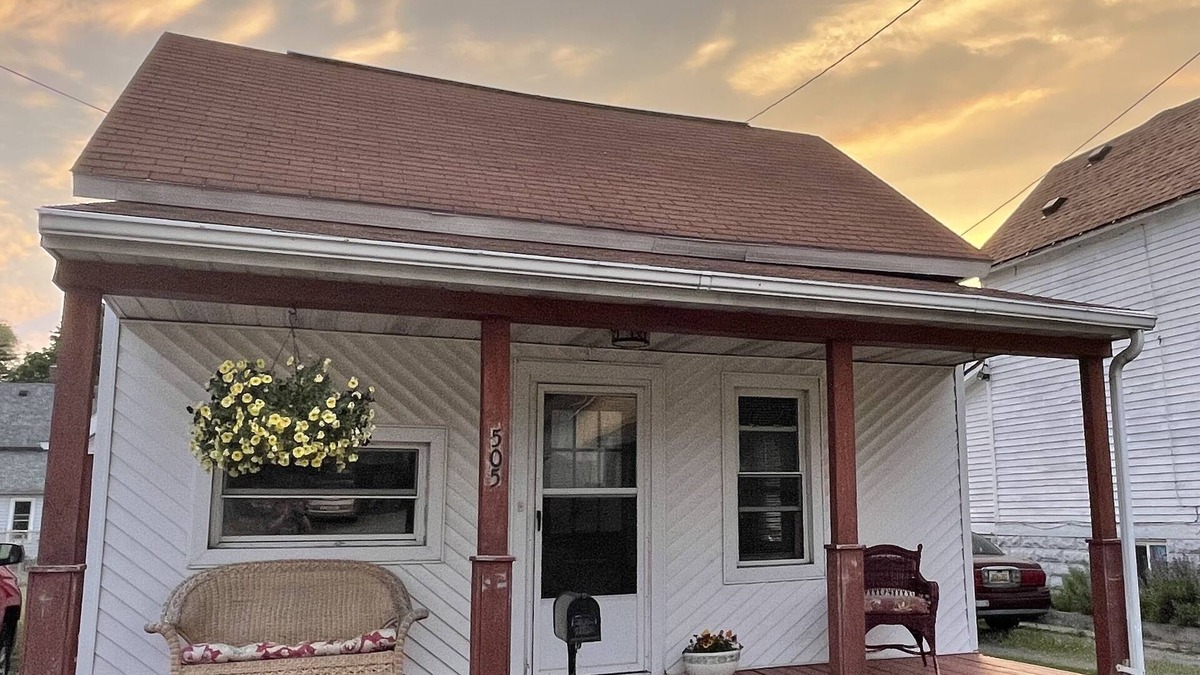 Bay City House | Cute West Side Home