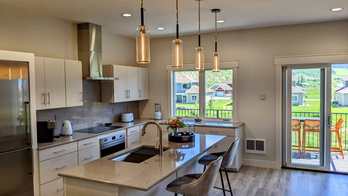 Swan Valley Apartment | Cutthroat Condo - Mountain View and European Kitchen Close to Spring Creek Ramp