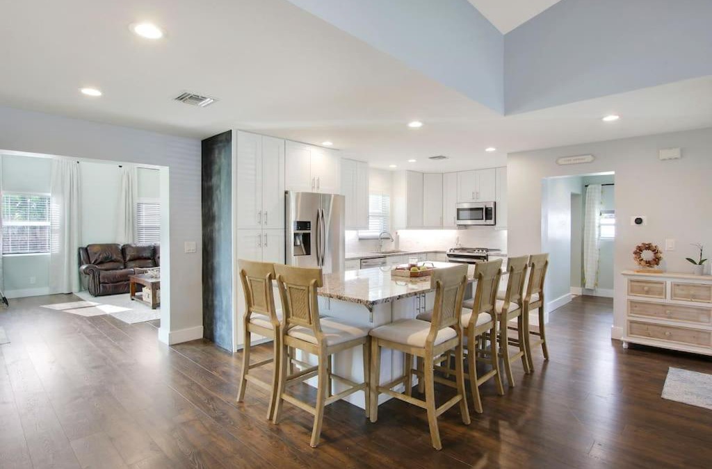 Florida North Atlantic Coast House | Cutting-edge & Cozy 4 Bed 2 Bath North Palm Beach