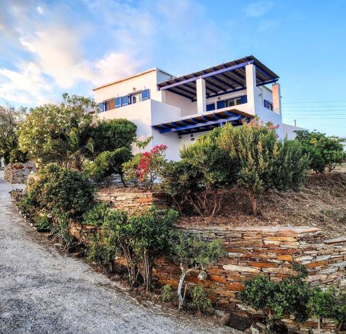 Mpatsi House | Cycladic Horizon Island Villa By Hostandros