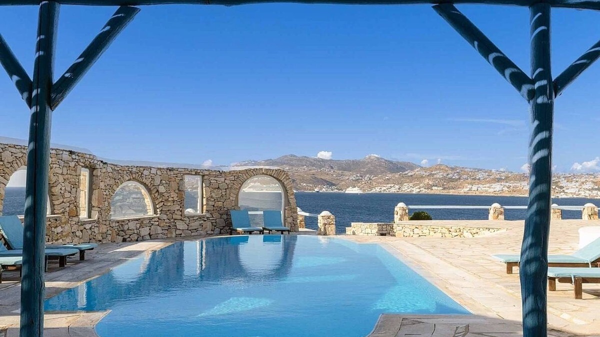 Kanalia Villa | Cycladic Style Villa with 2 Guest Suites, Private Pool & Stunning Sea Views Towards Mykonos Port!