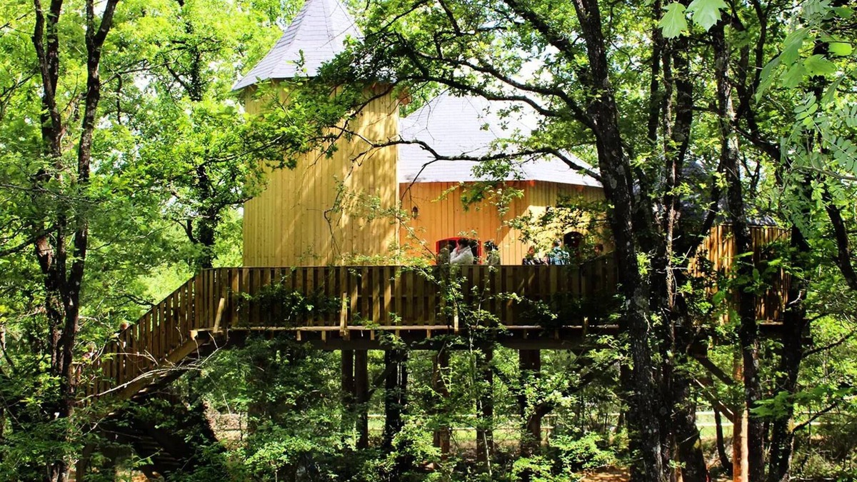 Dienne House | DéfiPlanet' in Dienné - Manor in trees 4 Bedrooms 10 persons