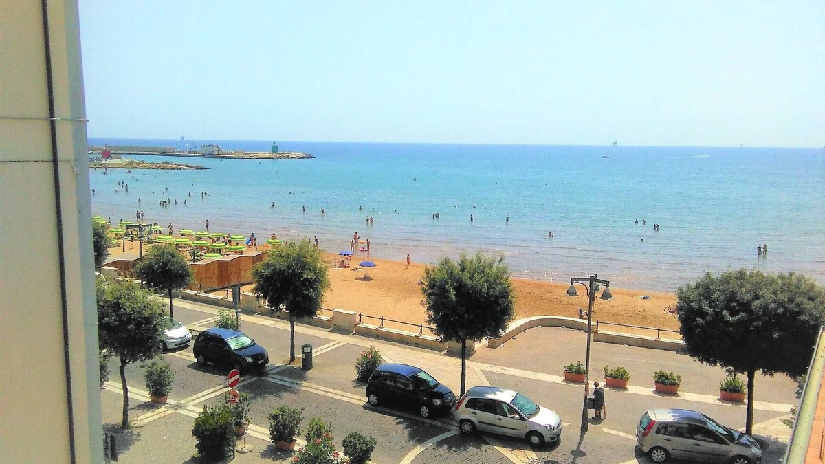 Crotone Apartment | Déjà Vu