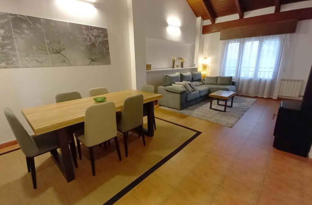 Sojuela Apartment | Dúplex rodeado de naturaleza, bodegas e historia