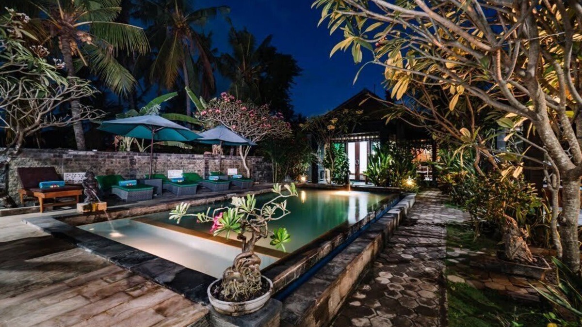 Jungut Batu House | D and B Lembongan Family Room by WizZeLa