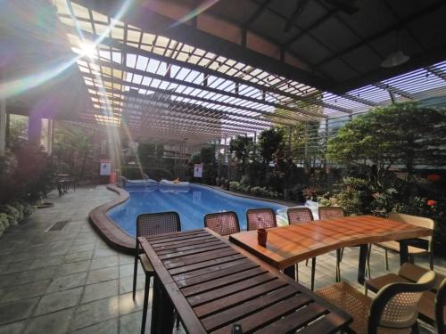 Kuantan House | D'Laman Tok Sira 30Pax 5R3B with Olympic size private pool