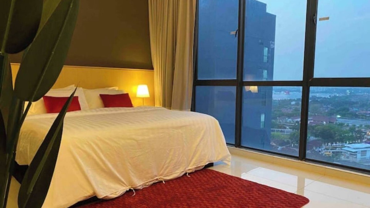 Pengkalan Rama Pantai Apartment | D' Pines - King Studio