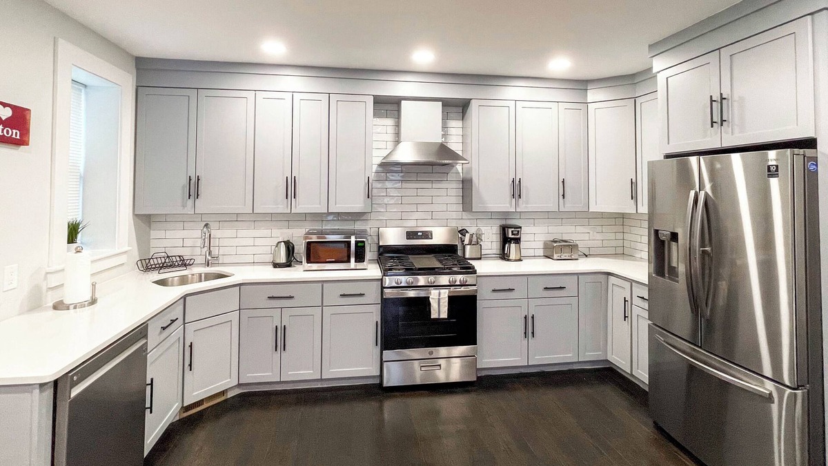 Quincy House | D79 Spacious 5-bedroom house with Roofdeck near Boston!