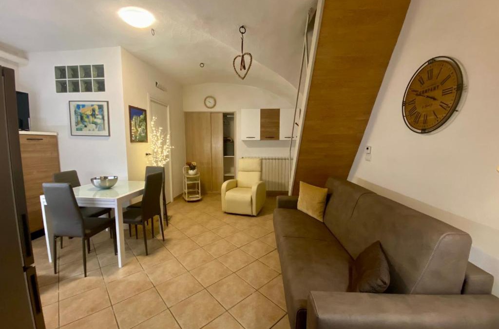 Montenero Val Cocchiara Apartment | Da nonna