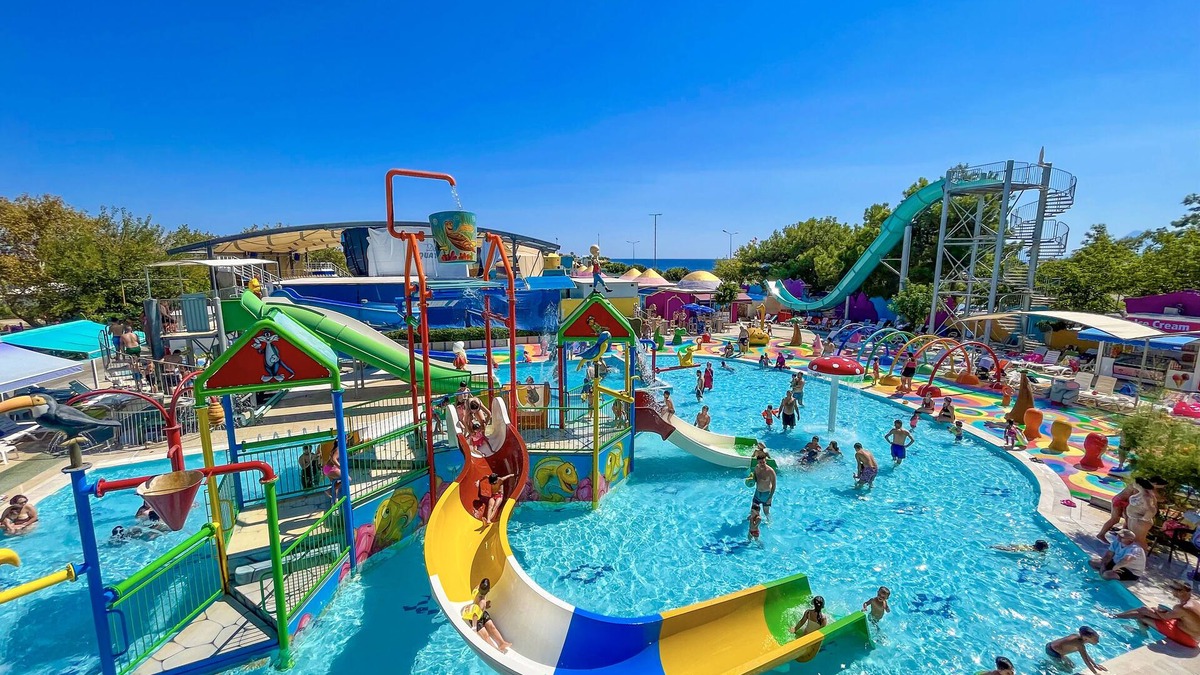 Kiris Resort | Daima Biz Hotel - Dolusu Aquapark Access