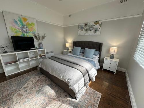 Yarram House | Daisy Cottage on Duke 1BR