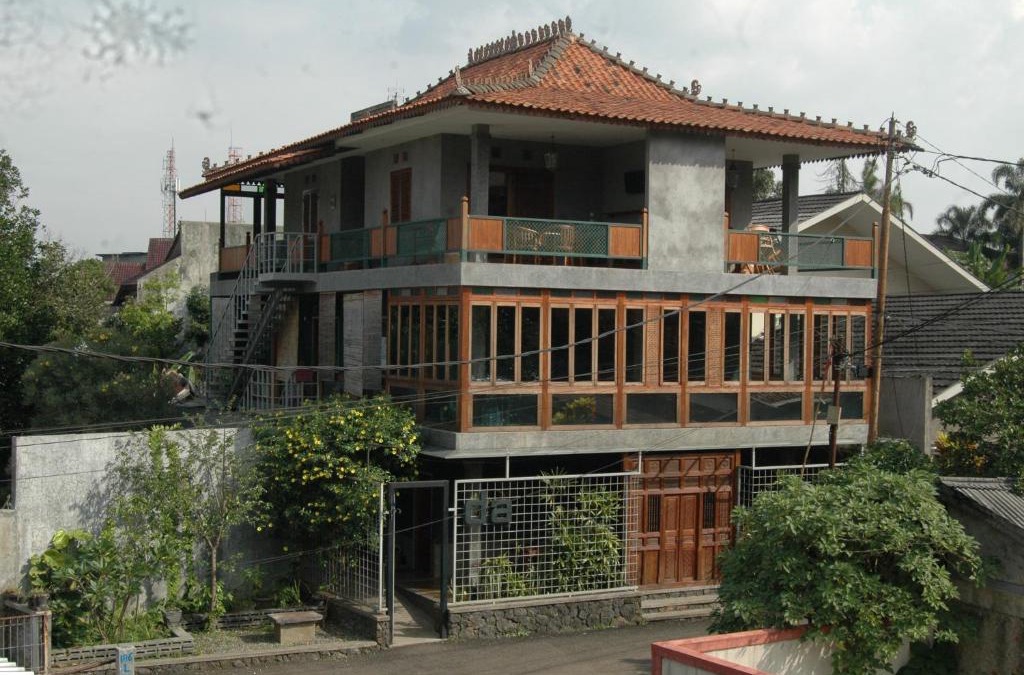 Setiabudi House | Dalem Arum (for women only)