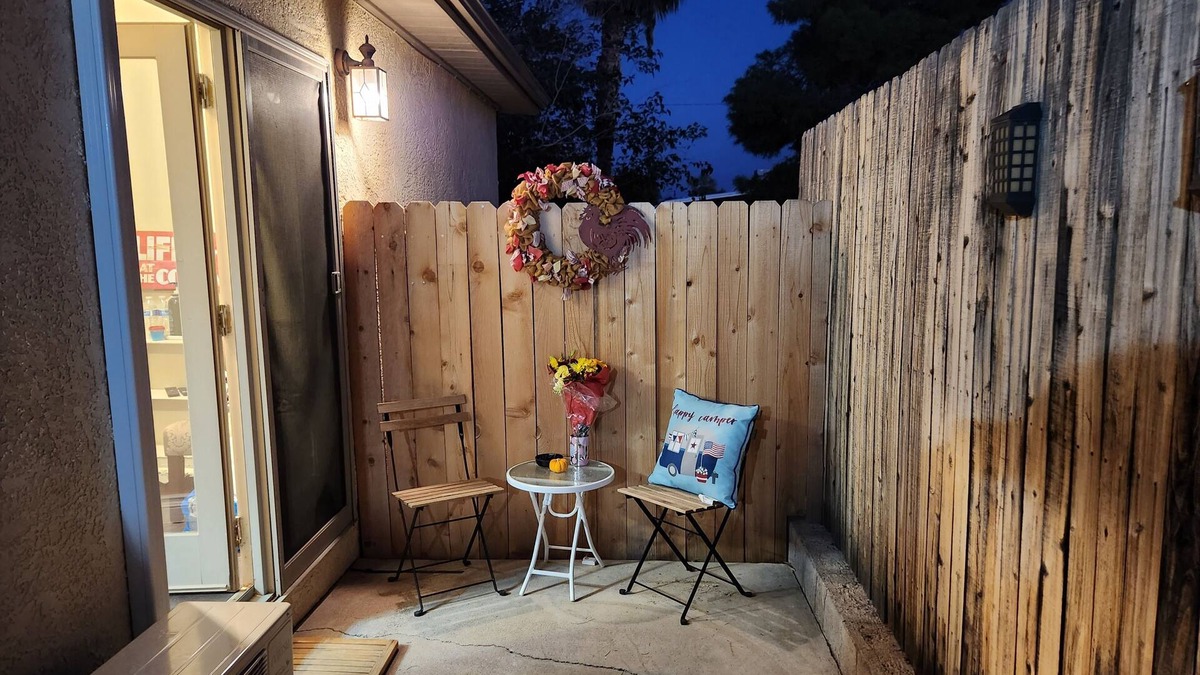 Boulder City Apartment | Dam Adorable Studio in Downtown Boulder City - 10 min to Hoover Dam