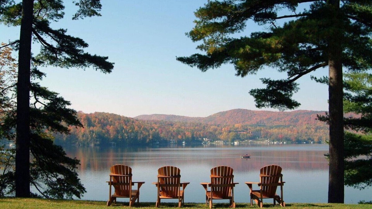 Port Loring Cottage | "DANCING WATERS"! Welcomes your family to MINNEHAHA COTTAGE RESORT #8