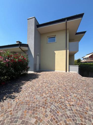 Paderno Franciacorta Apartment | Dany's Chill House