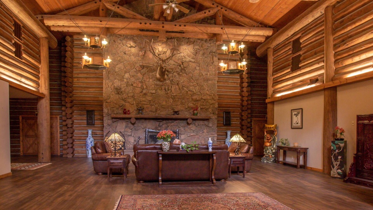 Estes Park Hotel | Dao House