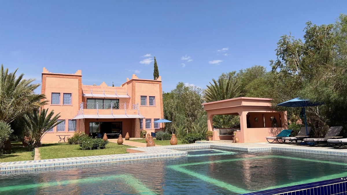Ghassate House | DAR EL JENNA Magnificent villa with swimming pool and service staff