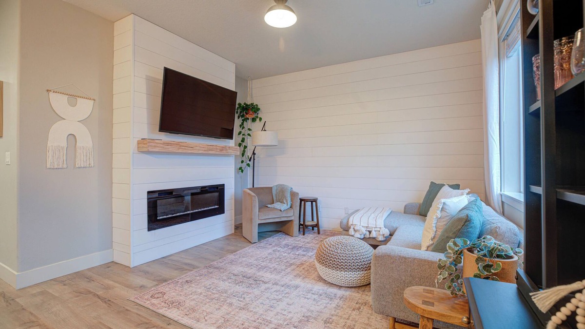 Newberg House | Darby House, centrally located wine country escape