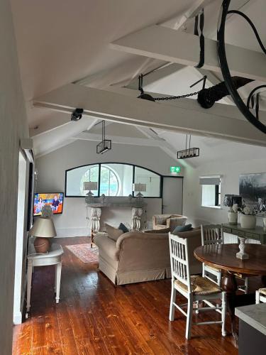 Carlingford Apartment | Darcy Magee Apartment No2