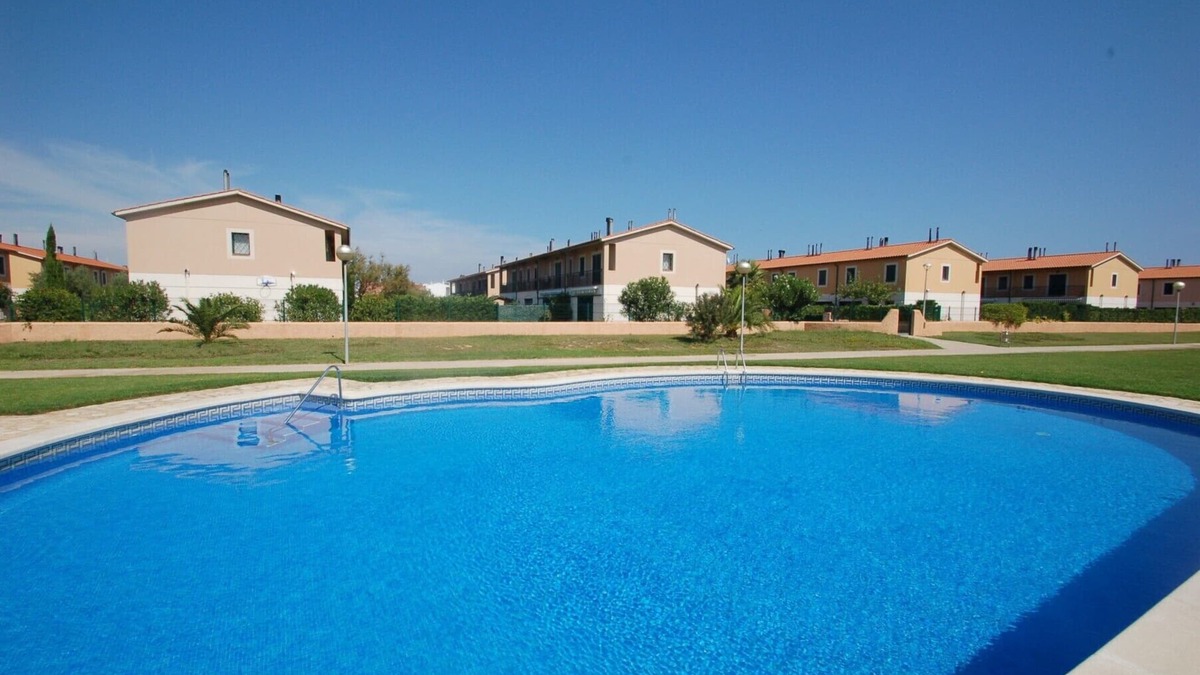 Mas Pinell Ski Chalet | Daró 3D 37 - A/C, pool and 150m from the beach