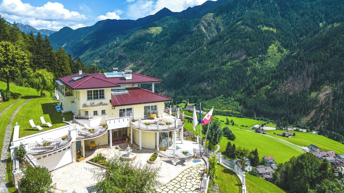 Selva dei Molini Apartment | DAS LAND-PALAIS * Mountain Hideaway - Ahrntal - Dolomites - South Tyrol