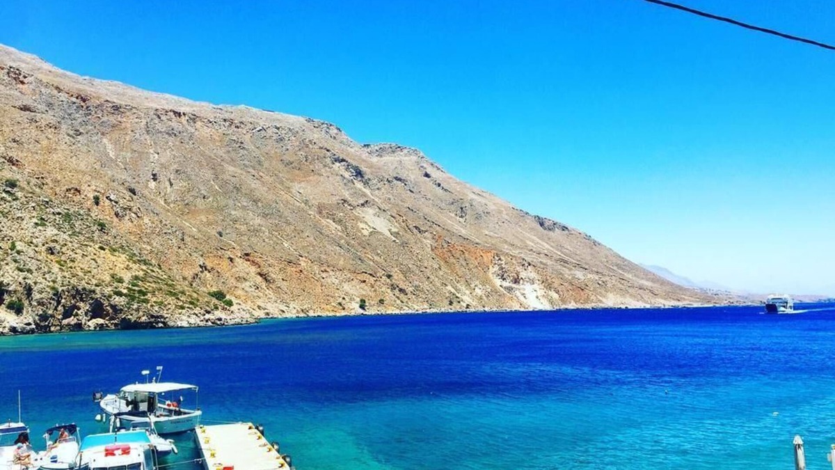 Loutro Bed & Breakfast | Daskalogiannis Hotel - Unforgetable Memories In Majestic Loutro