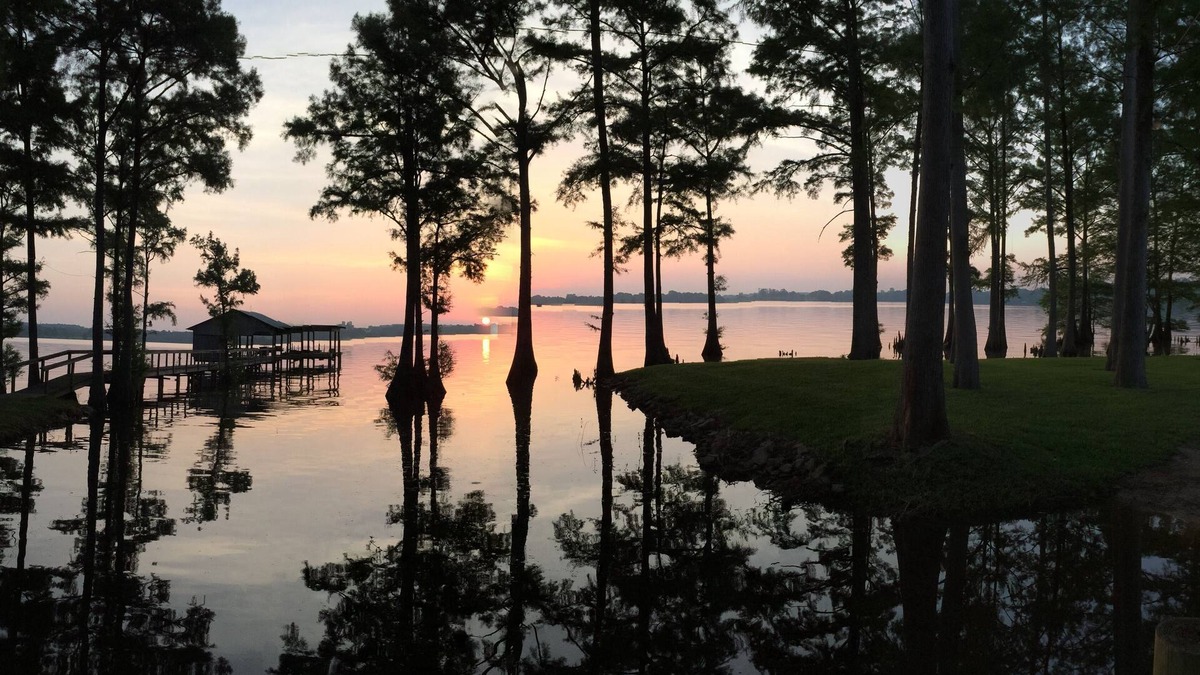 Mooringsport House | Daybreak at The Dock House, 3-bedroom house located on beautiful Caddo Lake