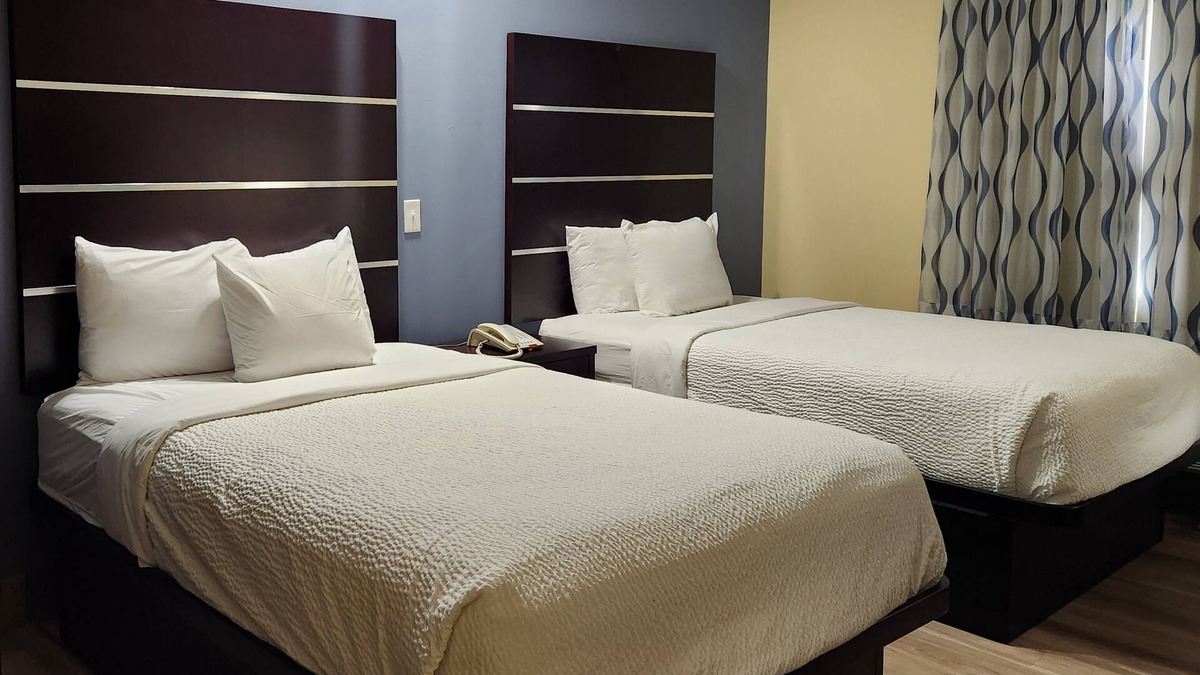Scotlandville Hotel | Days Inn by Wyndham Baton Rouge Airport