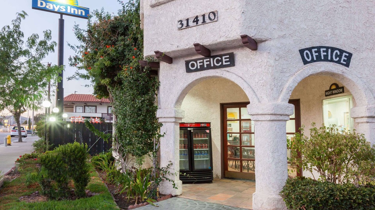 Castaic Hotel | Days Inn by Wyndham Castaic Six Flags Magic Mountain