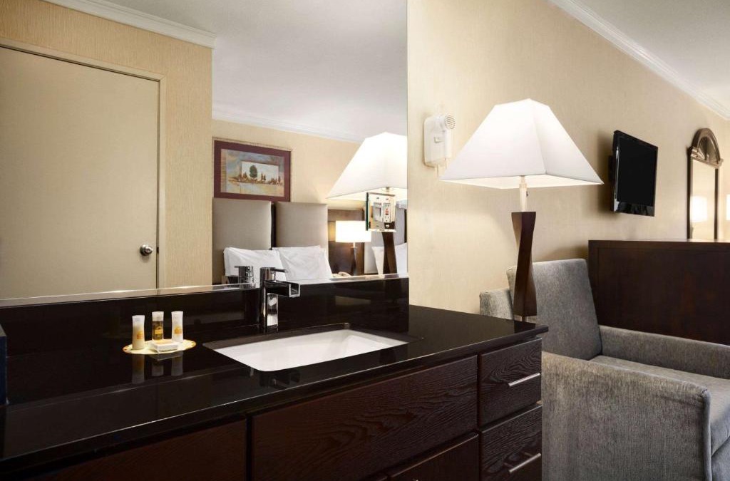 Concord Hotel | Days Inn by Wyndham Concord