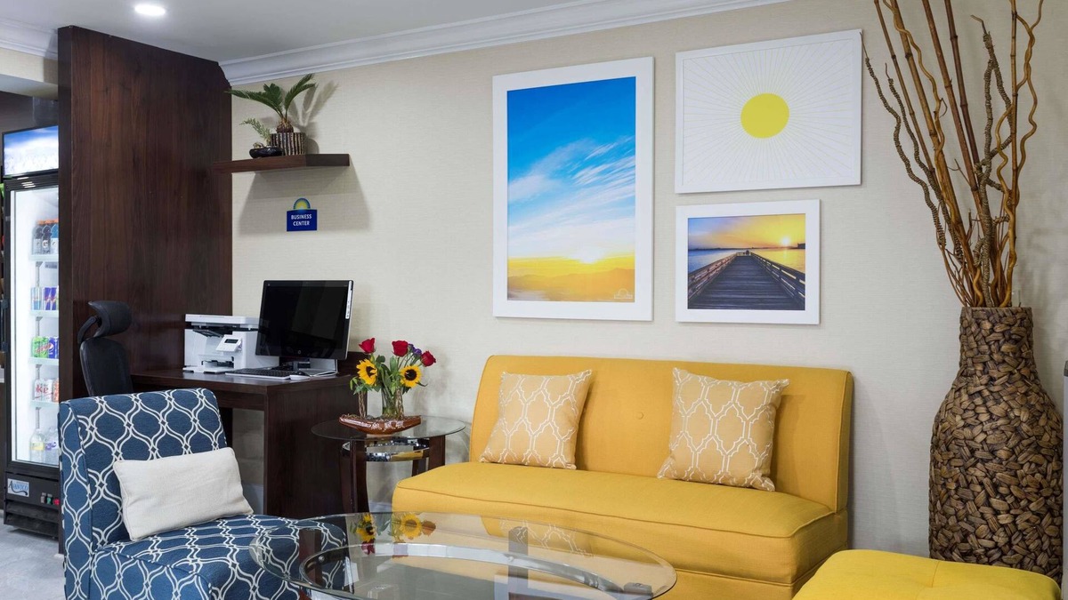 Goose Creek Hotel | Days Inn by Wyndham Goose Creek